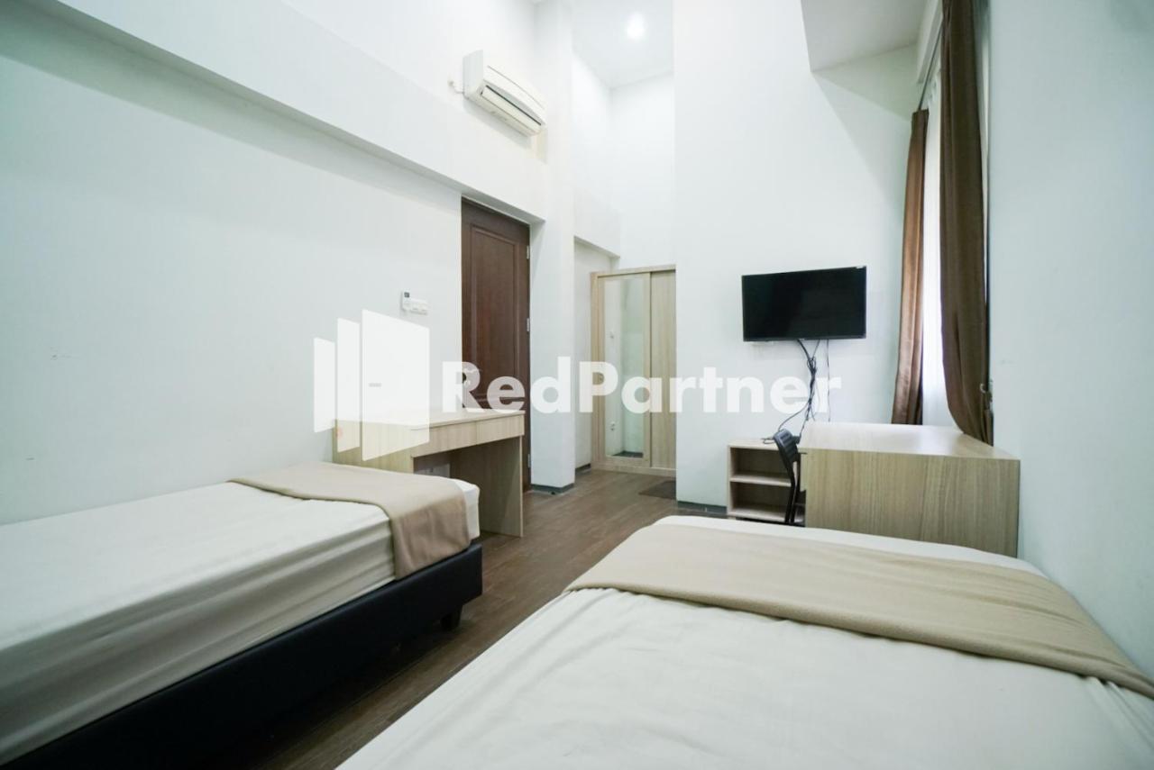 Toba Mansion Syariah Near Benhil Redpartner Hotel Jakarta Exterior foto