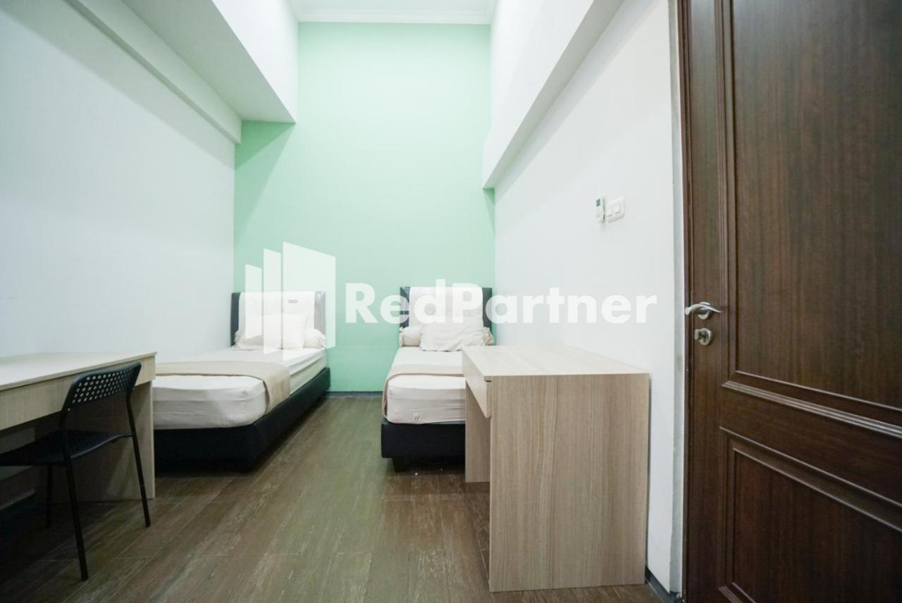 Toba Mansion Syariah Near Benhil Redpartner Hotel Jakarta Exterior foto