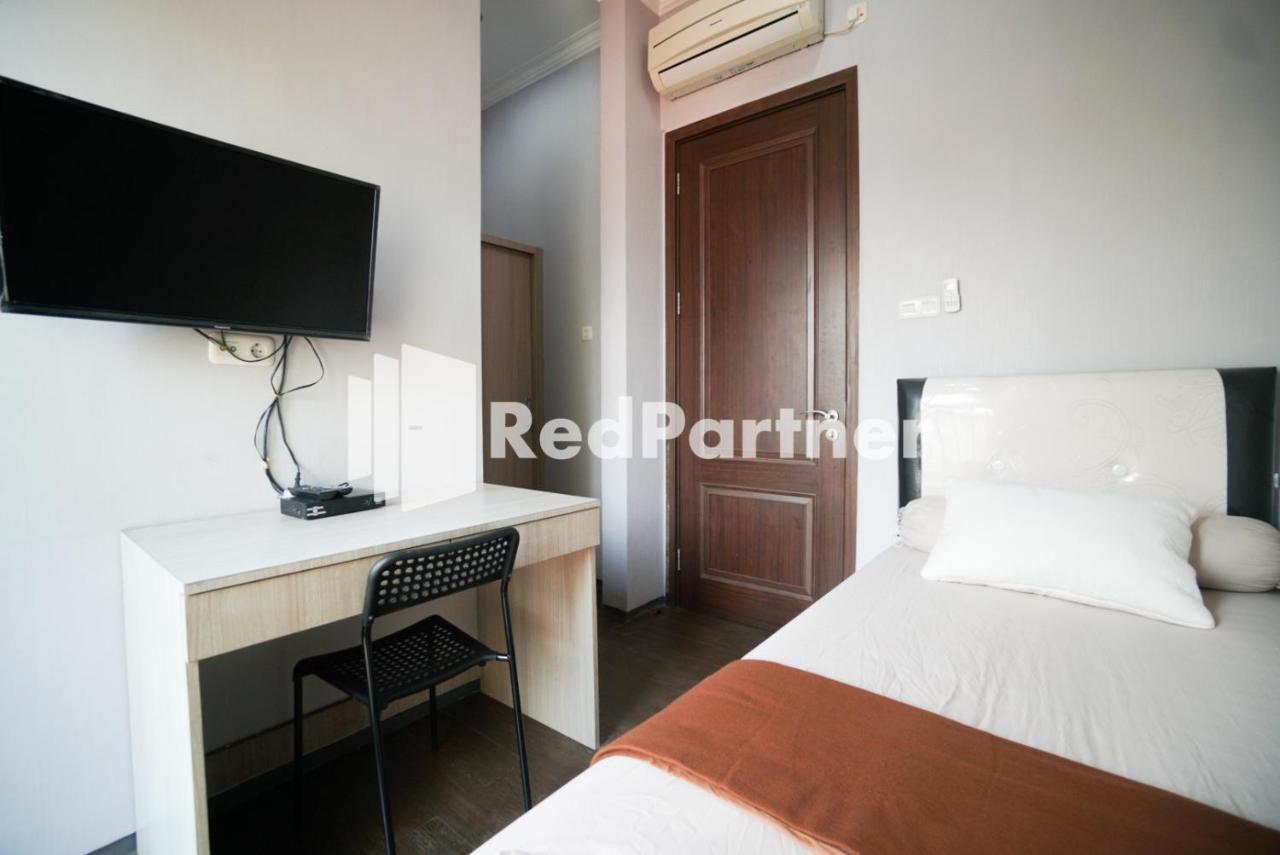 Toba Mansion Syariah Near Benhil Redpartner Hotel Jakarta Exterior foto