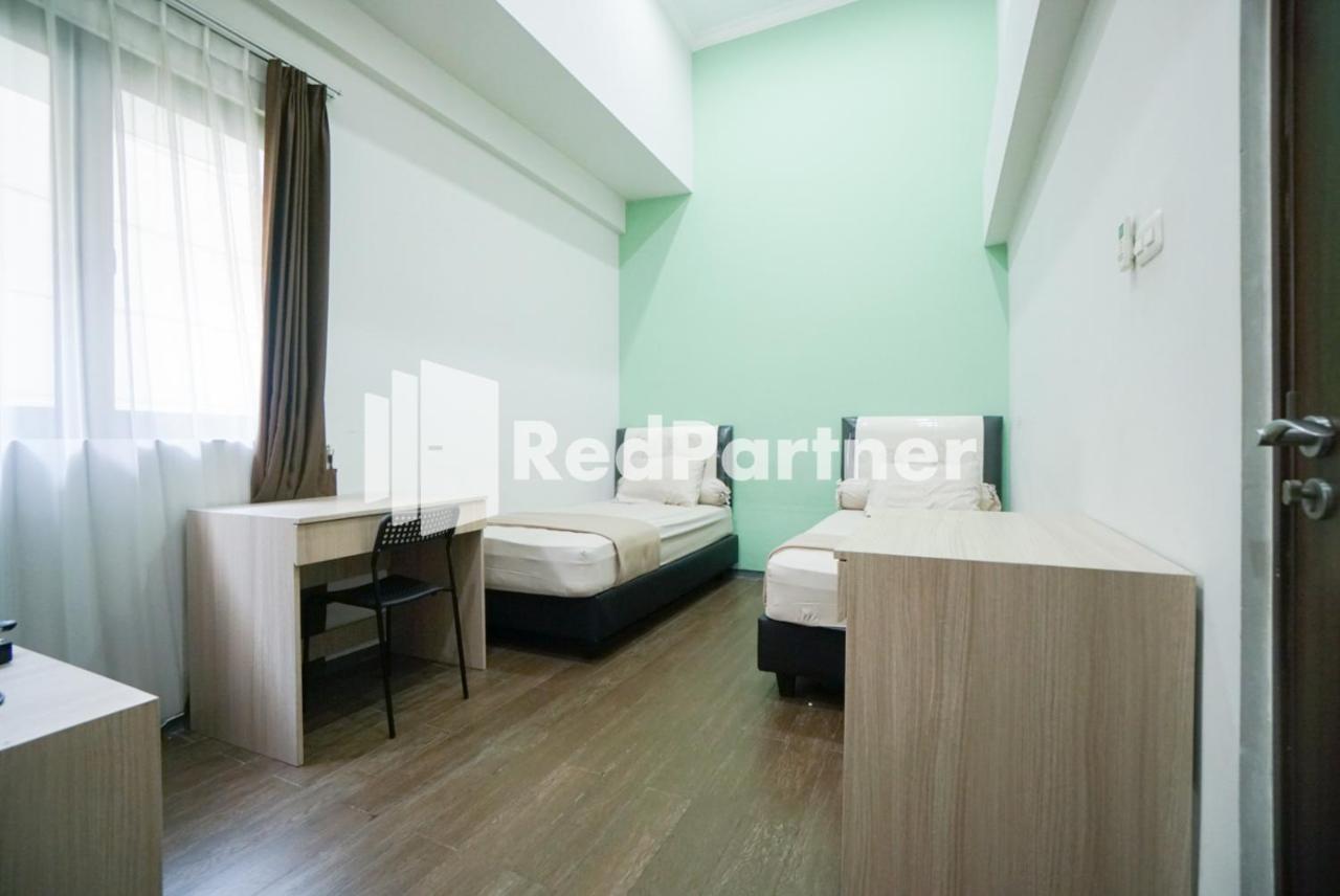 Toba Mansion Syariah Near Benhil Redpartner Hotel Jakarta Exterior foto