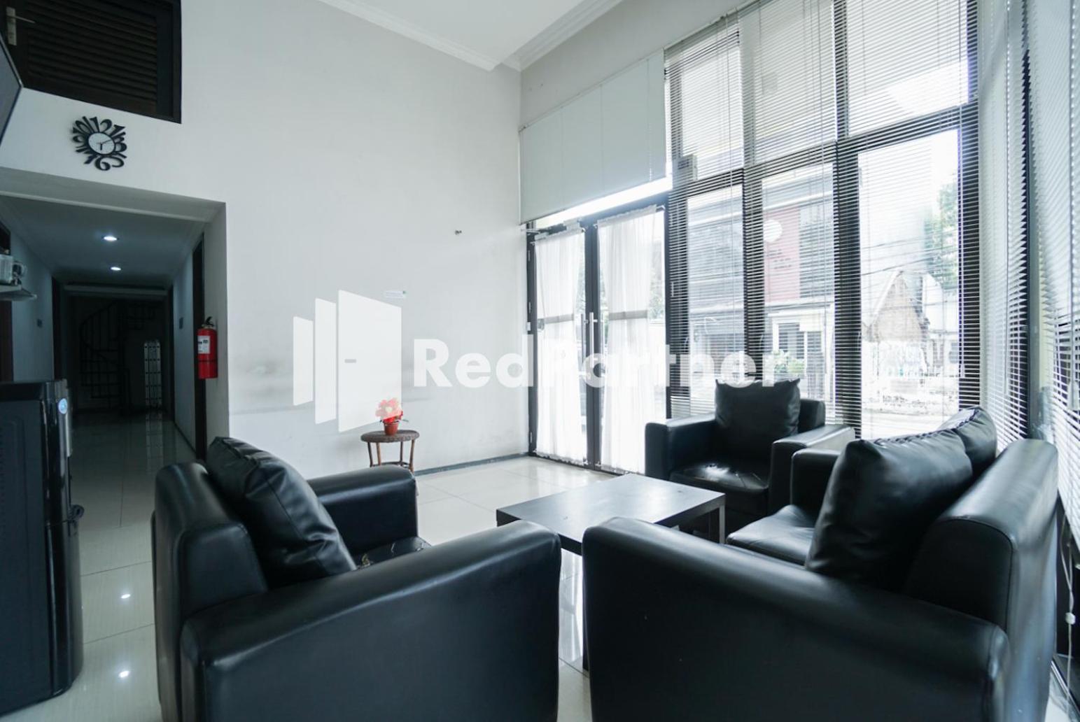 Toba Mansion Syariah Near Benhil Redpartner Hotel Jakarta Exterior foto