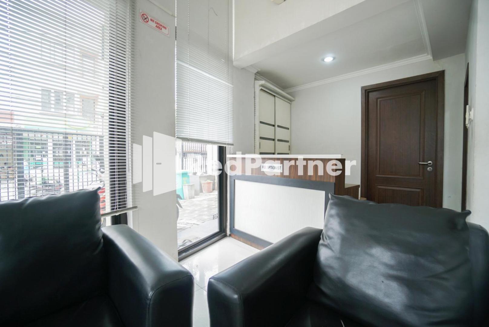 Toba Mansion Syariah Near Benhil Redpartner Hotel Jakarta Exterior foto