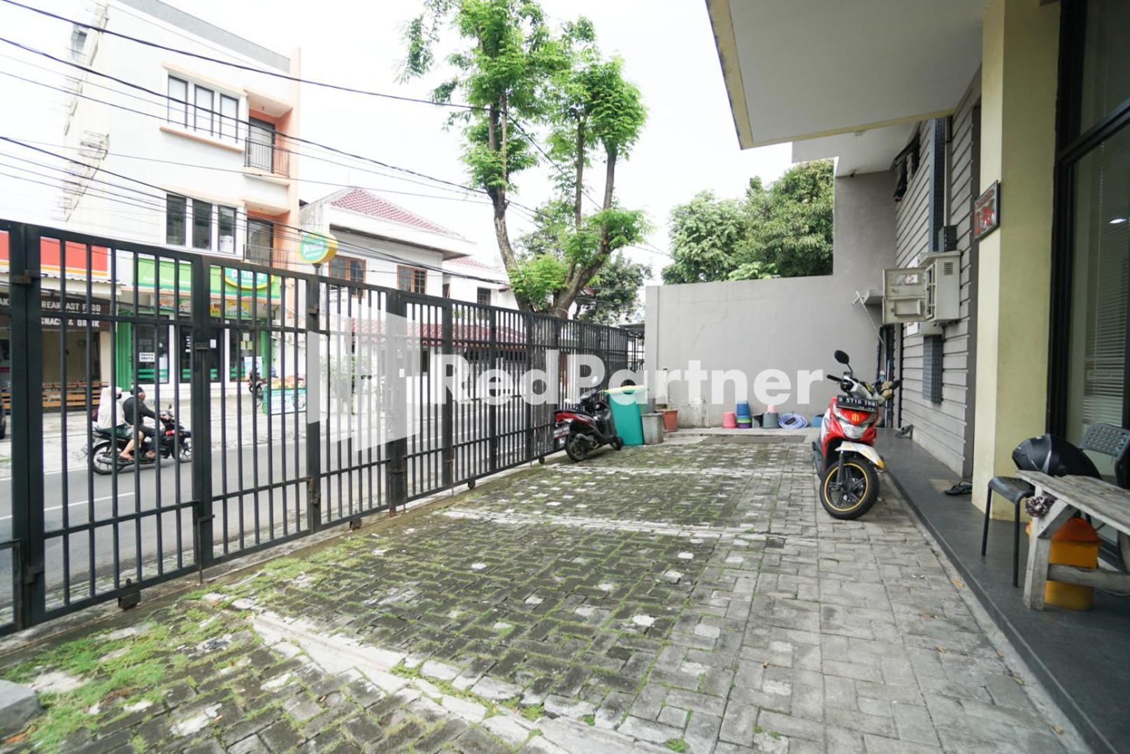 Toba Mansion Syariah Near Benhil Redpartner Hotel Jakarta Exterior foto